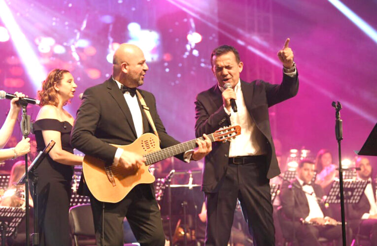 Başkan Özyiğit, eşitlik için şarkı söyledi