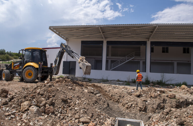 ERDEMLİ HALİ’NDE TOPLAM 105 DÜKKÂN YER ALACAK