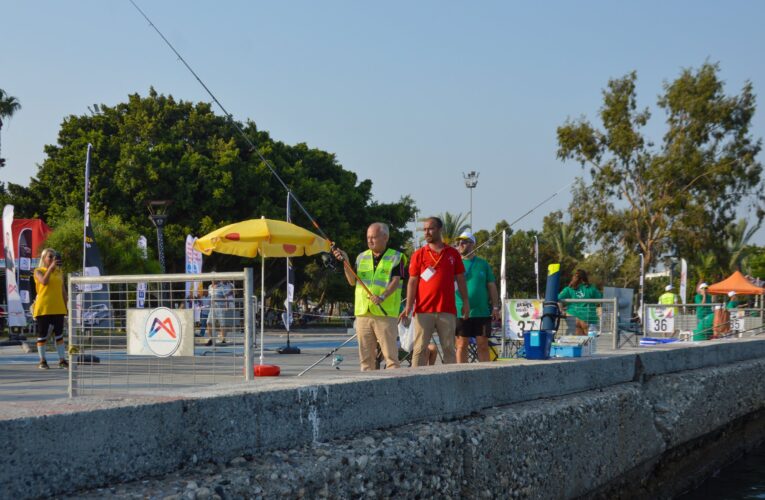 MERSİN BABALAR GÜNÜ’NÜ “BA’BALIK FESTİVALİ”NDE YARIŞARAK KUTLADI