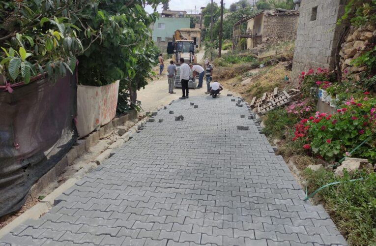 Yenişehir Belediyesi yol yapım çalışmalarına kırsalda da devam ediyor