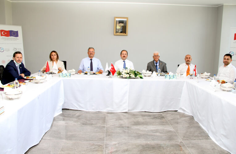 Vali Pehlivan, sanayiciler ile kahvaltıda buluştu