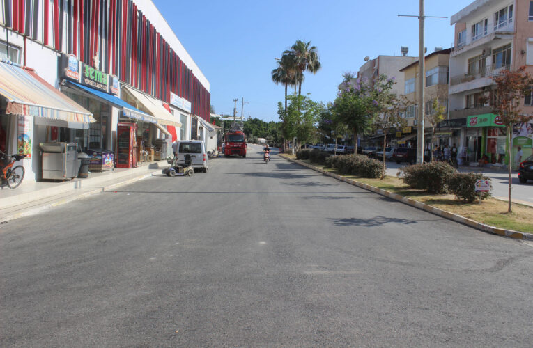 ŞEHRİN BATI YAKASINDA YOLLAR YENİLENİYOR