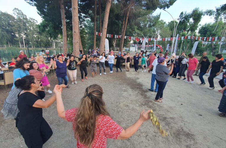 EV İŞLERİNDE VEYA TARLALARDA ÇALIŞAN KADINLAR TARSUS GENÇLİK KAMPI’NDA STRES ATTILAR