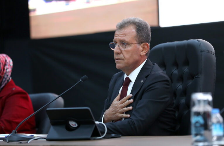 SEÇER: “SİZ ORAYA MARİNA MI YAPACAKSINIZ AVM’Mİ?”