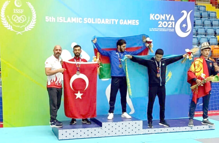 AKDENİZLİ SPORCULAR ÖDÜLLERLE DÖNDÜ