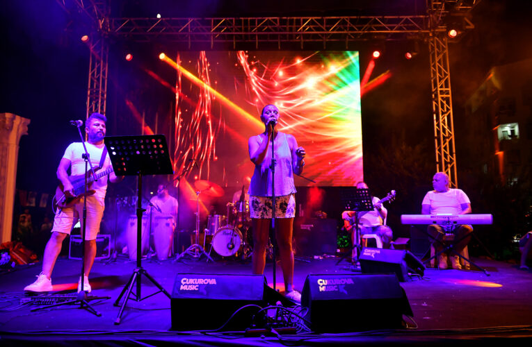 BÜYÜKŞEHİR BELEDİYESİ KENT ORKESTRASI KIZKALESİ’NDE KONSER VERDİ