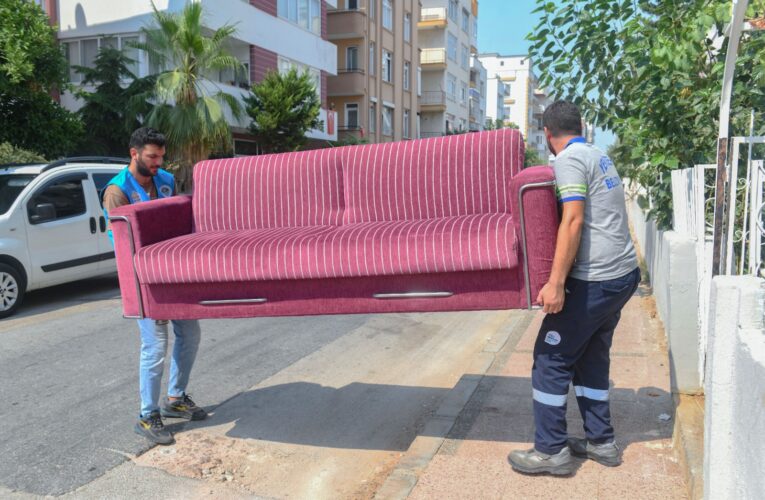 Yenişehir Belediyesi yardımseverler ve ihtiyaç sahipleri arasında köprü oluyor