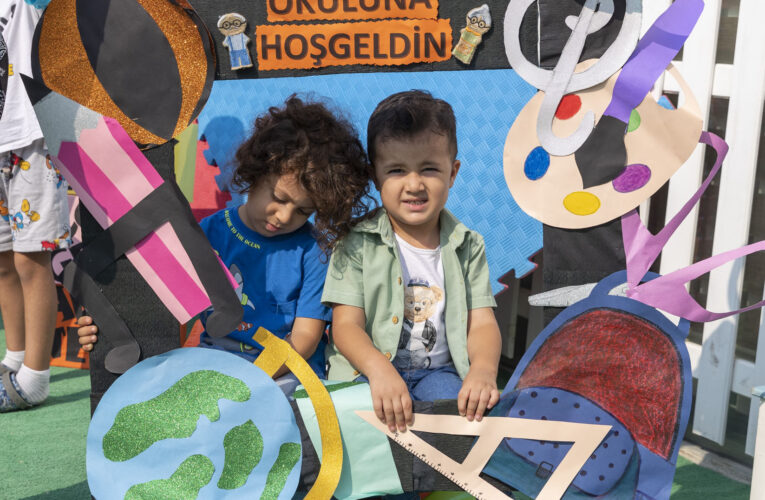 MİNİKLER, ADİLE TEYZE VE MÜNİR ÖZKUL KREŞLERİ’NDE YERLERİNİ ALDI