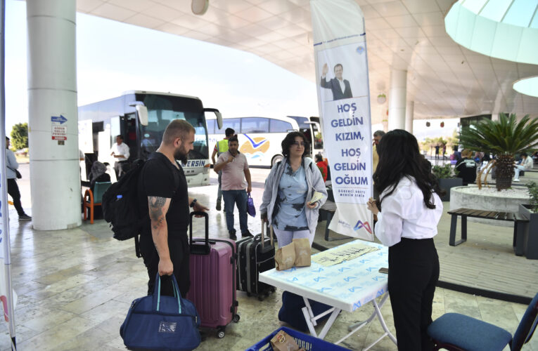 ÖĞRENCİLER, İLK KEZ GELDİKLERİ ŞEHİRDE, YALNIZ OLMADIKLARINI HİSSEDİYOR