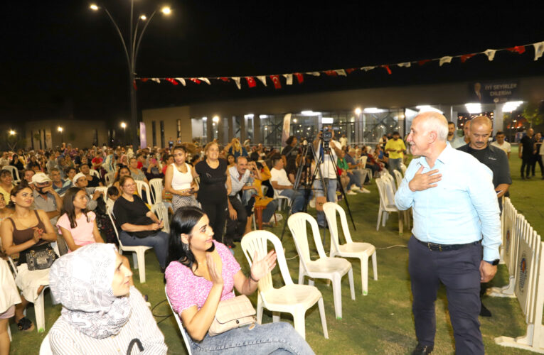 Vatandaşlar, Kesişme: İyi ki Varsın Eren’ filmini izlemek için Millet Bahçesi’ne akın etti