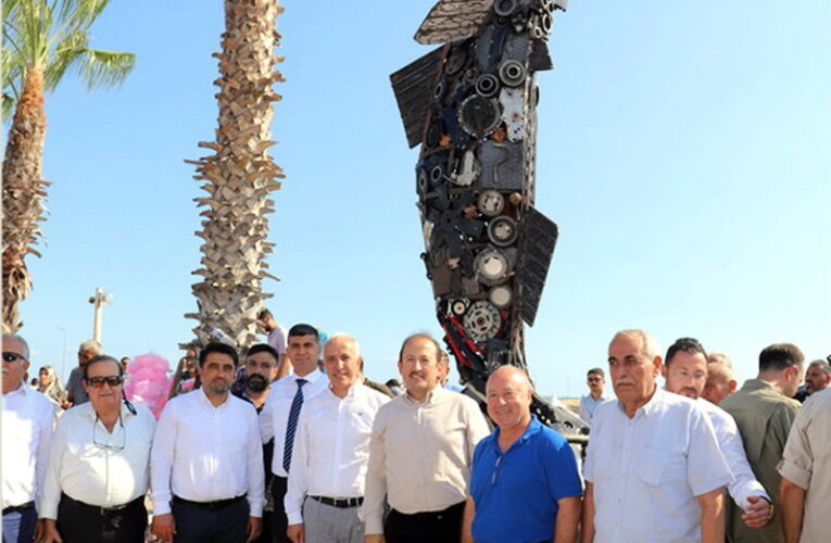 4 metre yüksekliğe sahip, toplam 3 ton ağırlığında…