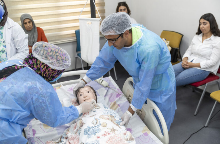 MERCEK’TEN ‘HASTA VE YAŞLI ÖZBAKIMINA DESTEK’ KURSU