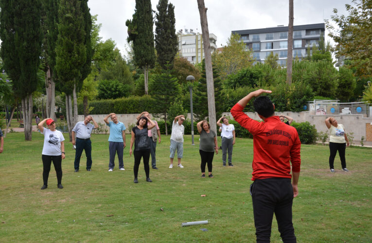 BÜYÜKŞEHİR’DEN, İLERİ YAŞ ALMIŞ YURTTAŞLARI DİNÇ TUTAN PROGRAM