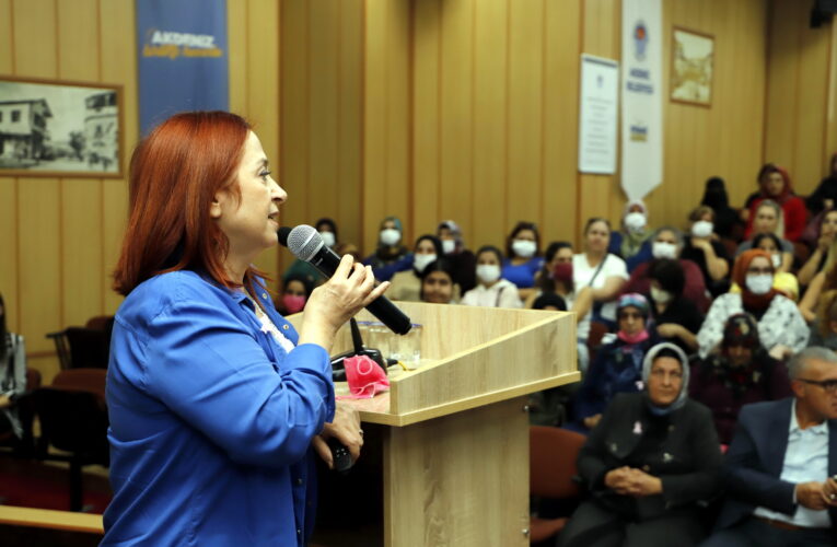 AKDENİZ BELEDİYESİ’NDEN “FARKINDA OL, KONTROLÜ ELDEN BIRAKMA” SEMİNERİ