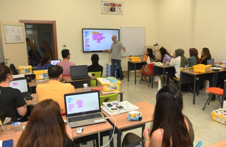 Yenişehir Belediyesinden öğretmenlere lego ve STEM eğitimi