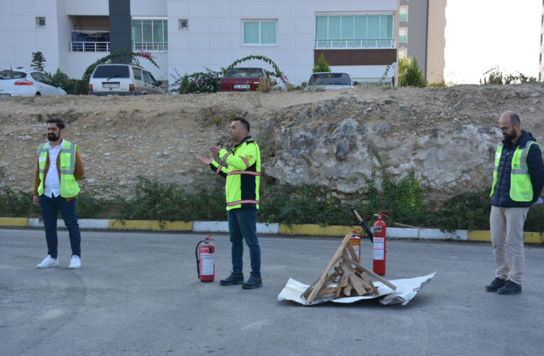 BÜYÜKŞEHİR PERSONELİ YANGIN KONUSUNDA BİLGİLENDİRİLİYOR