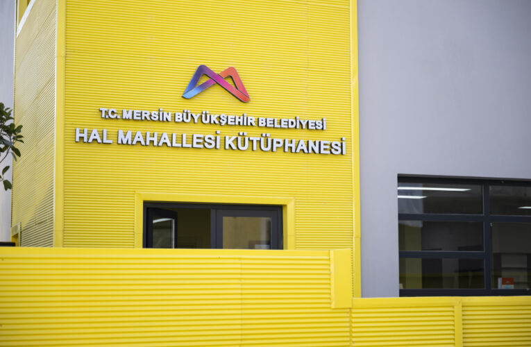 KÜTÜPHANE, ZENGİN KİTAP ÇEŞİDİYLE ÖĞRENCİLERİN HİZMETİNDE