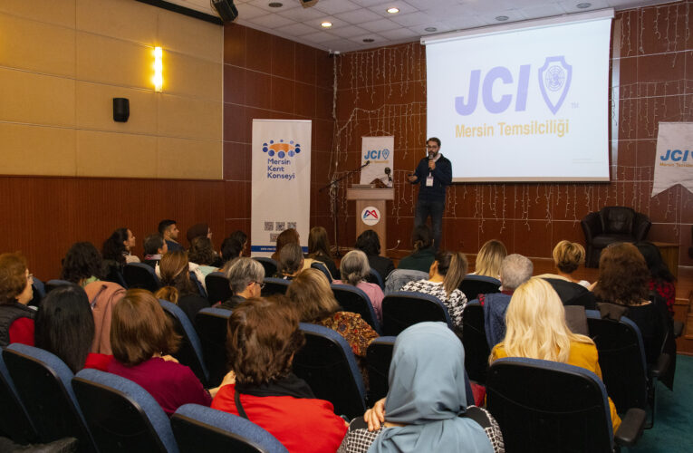 ÜRETİCİ KADINLARA DİJİTAL PAZARLAMA EĞİTİMİ VERİLDİ