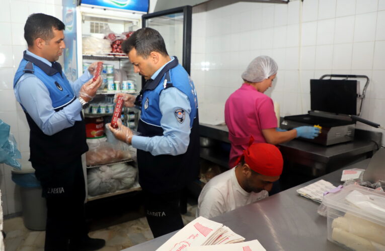 AKDENİZ ZABITASI OKUL KANTİNLERİNİ DENETLEDİ