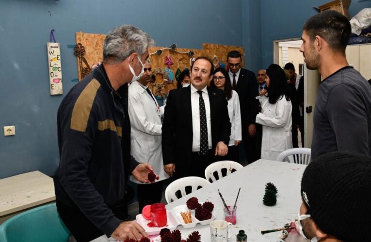 VALİ ALİ HAMZA PEHLİVAN, MERSİN ALKOL VE MADDE BAĞIMLILIĞI TEDAVİ MERKEZİNİ (AMATEM) ZİYARET ETTİ