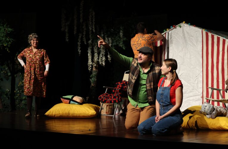 Enerjisa Enerji ‘Küsmesin Yıldızlar’ Tiyatro Oyunu ile Mersin’de öğrencilerle Buluştu