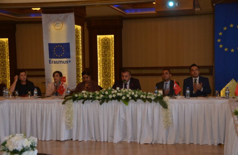 “YABANCI DİL OLARAK İNGİLİZCE ÖĞRETİMİNDE YENİLİKÇİ YAKLAŞIMLAR VE DEĞİŞEN ÖĞRETMEN ROLLERİ” ÇALIŞTAYI