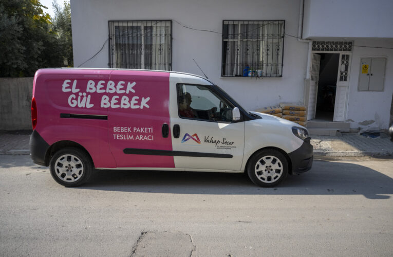 BÜYÜKŞEHİR, “EL BEBEK GÜL BEBEK” İLE AİLELERİN YANINDA