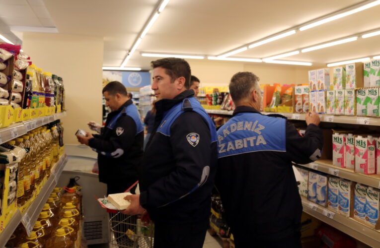 Kontrollerde, son kullanma tarihi geçmiş ve eksik gramajlı ürünler tespit edildi