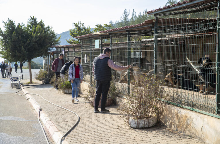 PATİLİ DOSTLARA ZİYARET