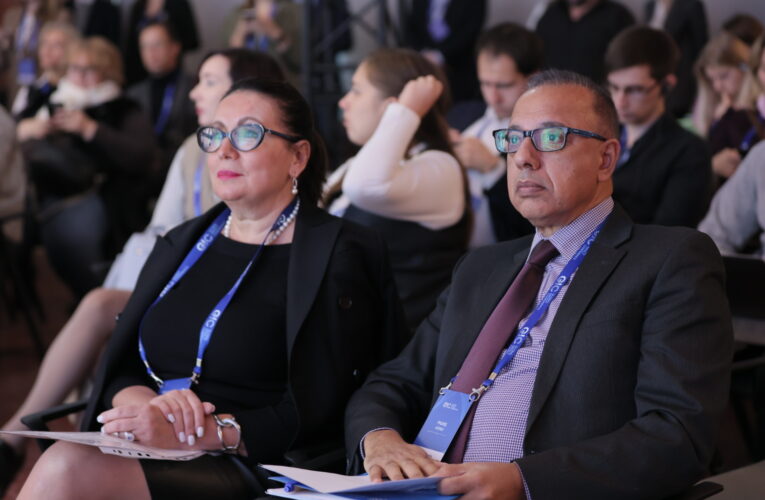 2022 KÜRESEL ETKİ KONFERANSI 1 MİLYONU AŞKIN KİŞİ TARAFINDAN İZLENDİ