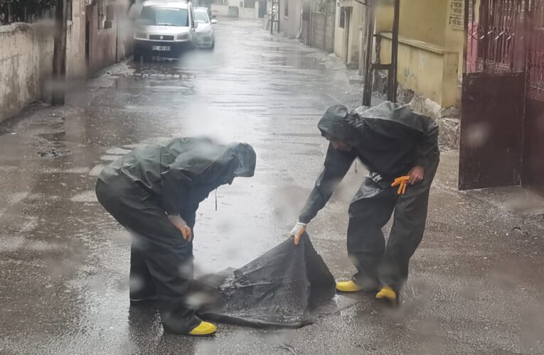 TOROSLAR BELEDİYESİ, ŞİDDETLİ YAĞIŞ VE SEL RİSKİNE KARŞI TEYAKKUZDA