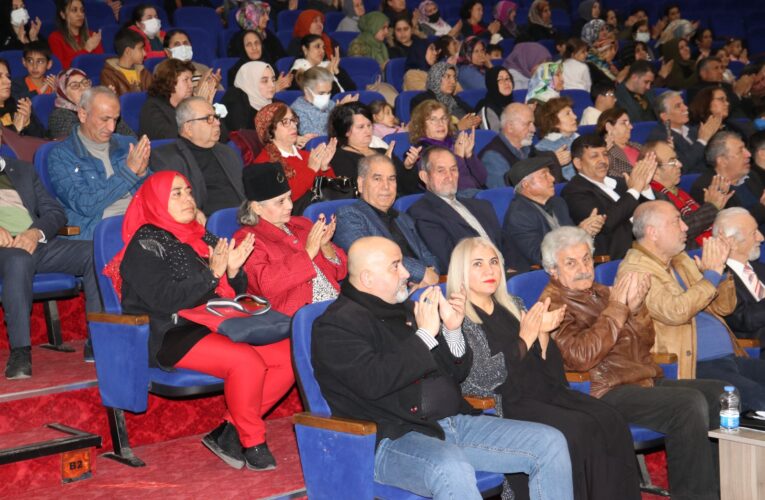 BAŞKAN YILMAZ, 3 OCAK ŞİİR YARIŞMASININ ÖDÜL TÖRENİNDE KAZAK ŞAİR MAĞCAN CUMABAY’IN ŞİİRİNİ OKUDU