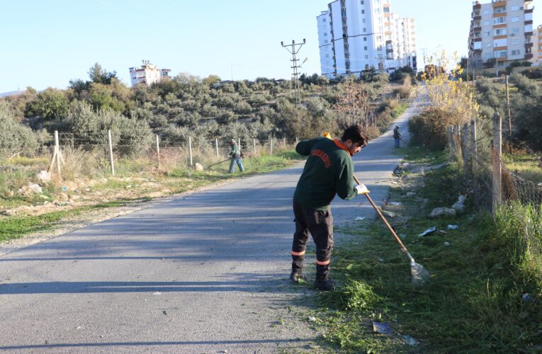 TOROSLAR’DA MAHALLELER KÖŞE BUCAK TEMİZLENİYOR