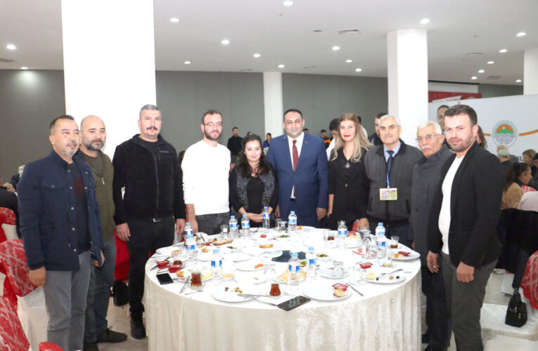 BAŞKAN YILMAZ, 10 OCAK ÇALIŞAN GAZETECİLER GÜNÜ’NÜ KUTLADI