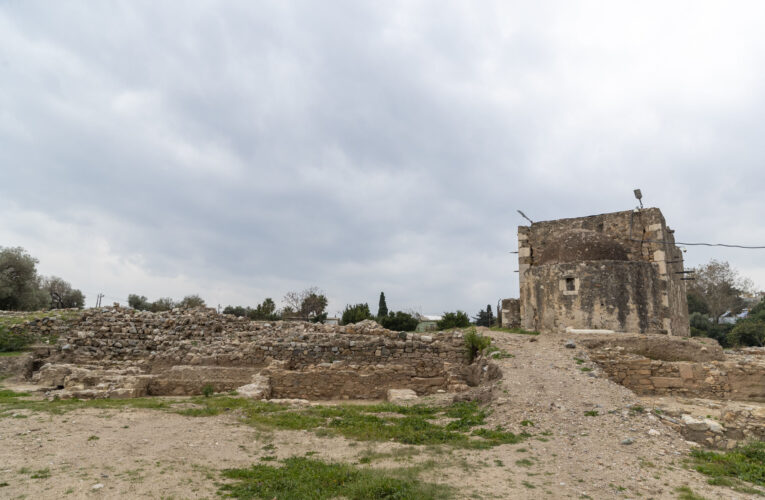 ÖNEMLİ KAZI ALANLARINDAN BİRİ DE AYDINCIK KELENDERİS ANTİK KENTİ