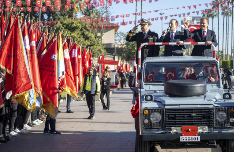 SEÇER: “BAĞIMSIZLIK; ALDIĞIMIZ NEFES GİBİ HAYATİ; EKMEK VE SU GİBİ KUTSALDIR”