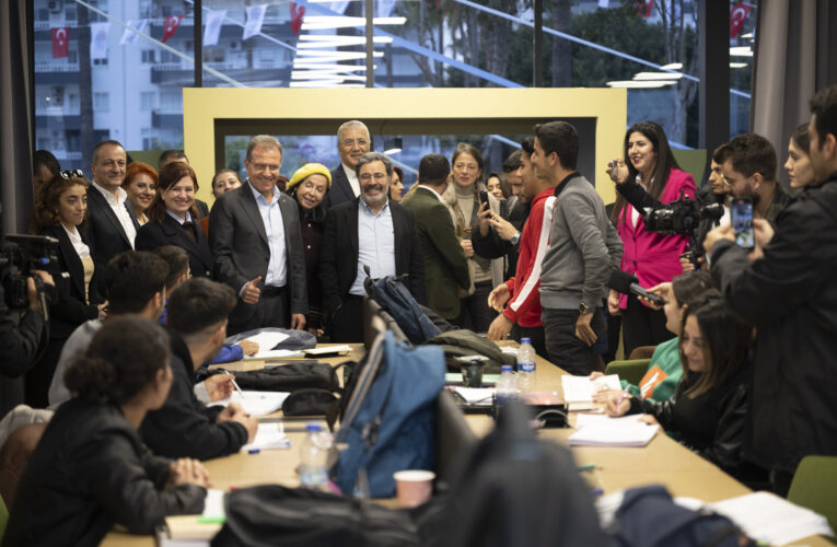 “ADRES OKUMA SALONU” HER YAŞTAN MERSİNLİNİN GÖZDESİ OLDU