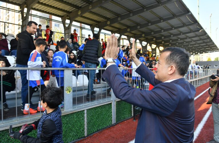Yenişehir Belediyesi Geleneksel U12 Futbol Turnuvası başladı