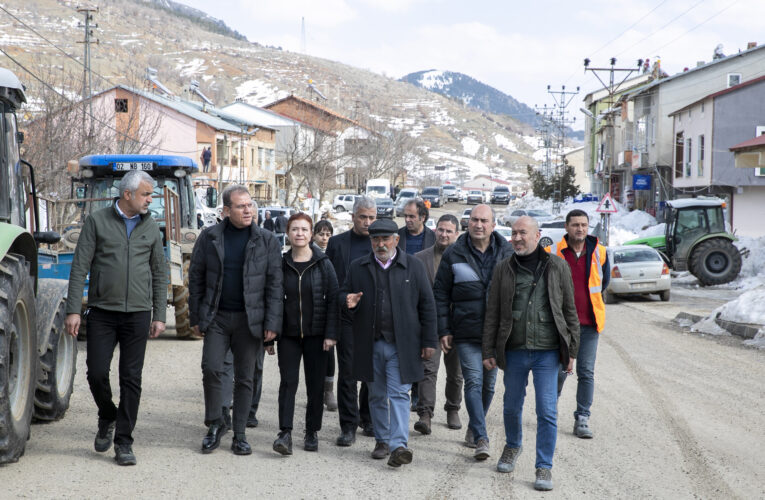 BAŞKAN SEÇER, ADIYAMAN’DA BÜYÜKŞEHİR TARAFINDAN YAPILAN KONTEYNER KENTİ İNCELEDİ