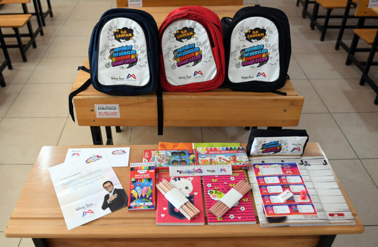 BÜYÜKŞEHİR BELEDİYESİ’NİN DESTEKLERİ ÖĞRENCİLERE İYİ GELDİ