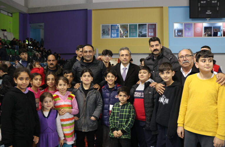 TOROSLAR BELEDİYESİNDEN DEPREMZEDELER İÇİN “1 ODA, 1 AİLE” KAMPANYASI!