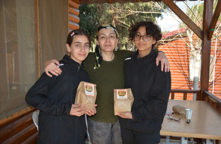 KIR ÇİÇEKLERİ’NDEN DEPREMZEDE AİLELERE MORAL ZİYARETİ