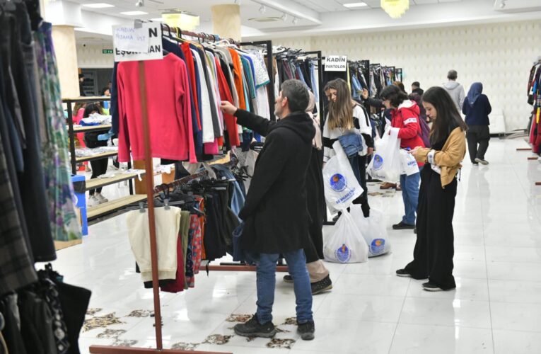 Yenişehir Belediyesi Mersin’de 28 bin depremzedeye ulaştı