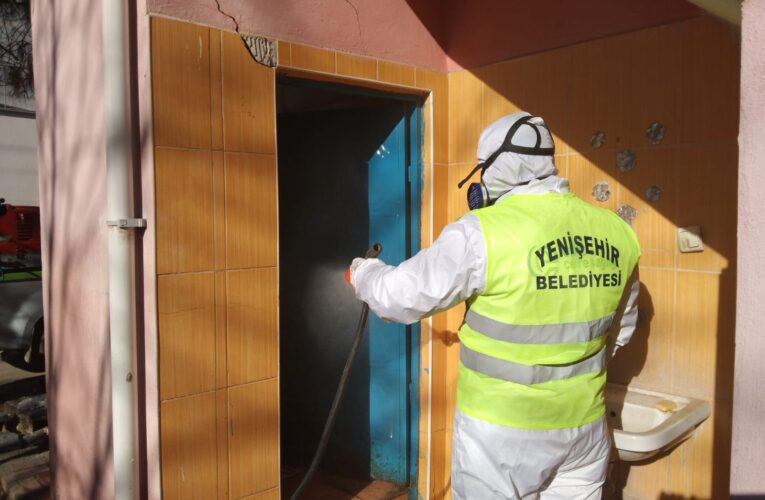 Yenişehir Belediyesi dezenfeksiyon ekipleri afet bölgesinde