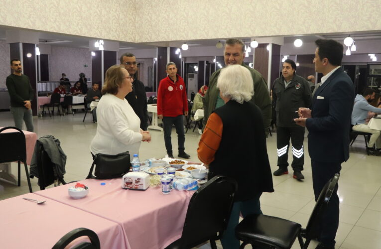 KOCA, İFTAR SOFRASINDA DEPREMZEDE VATANDAŞLARIMIZLA BULUŞTU
