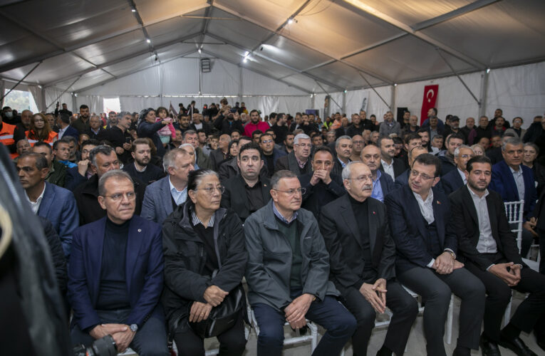 BAŞKAN SEÇER, 13. CUMHURBAŞKANI ADAYI KILIÇDAROĞLU İLE DEPREMİN 37. GÜNÜNDE DE AFET BÖLGESİ HATAY’DA