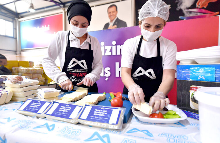 DEPREMZEDELER ÜRETTİ, BÜYÜKŞEHİR SATIN ALDI, DEPREMZEDELERE DAĞITILDI