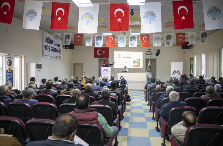 MERSİN BÜYÜKŞEHİR’DEN MUTLU ÜRETİCİLERE KAYISI HASAT TEKNİKLERİ EĞİTİMİ