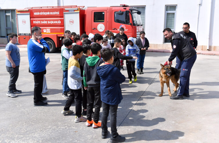 ‘MİNİKBÜS’ İLE ÖĞRENCİLER UNUTAMAYACAKLARI BİR GÜN GEÇİRİYOR