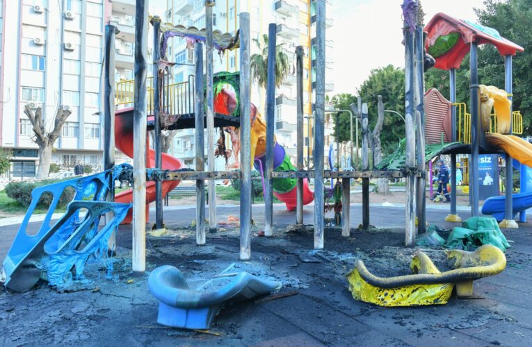 Yenişehir Belediyesinin çocuk oyun gruplarına çirkin saldırı